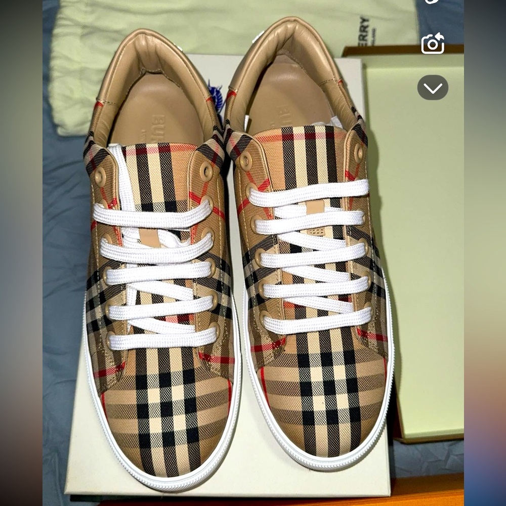 Mint condition Burberry classic Check and leather.